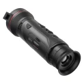 Termowizor HIKMICRO Falcon FQ50L 2.0 – ukośny widok kamery termowizyjnej na białym tle