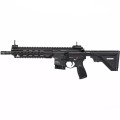 Karabinek Heckler & Koch MR223 A3 – widok z prawej strony, pełna sylwetka broni