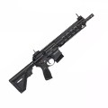 Karabinek Heckler & Koch MR223 A3 – widok ogólny pod kątem, pełna sylwetka broni