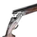 Strzelba Beretta SL2 - zbliżenie na zamek i spust z boku