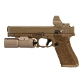 Kolimator Vortex Defender-XL 5 MOA Tan zamontowany na broni