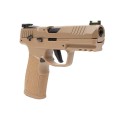 Pistolet Sig Sauer P322 Coyote - widok z prawej strony pod kątem