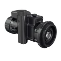 Nasadka termowizyjna odprzodowa z dalmierzem PARD Predator 480 35 mm LRF widok na prawy bok po skosie