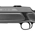 Sztucer samopowtarzalny Sauer S303 Classic XT - zbliżenie na komorę zamkową z oznaczeniem SAUER 303, spust i chwyt pistoletowy