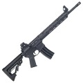 Karabinek Mossberg MMR Carbine kal. 5,56mm NATO/.223 Rem - widok ogólny, czarny karabin w konfiguracji AR-15, szyna M-LOK, regulowana kolba