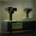 Podstawka stojak pod broń Primos Bench Anchor - zbliżenie na pokrętło regulacyjne z logo Primos Hunting