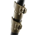 Trójnóg Primos Trigger Stick Apex - zbliżenie na zamki (flip-locki) regulacji długości nóg