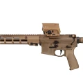 Kolimator holograficzny Vortex Razor UH-1 Gen II Tan - zamontowany na broni