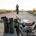 Lornetka Vortex Triumph HD 10x42 podczas użytkowania na strzelnicy