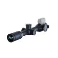 Celownik noktowizyjny PARD Night Stalker 4K eX 70 mm + Moduł iluminator/dalmierz widok na lewy bok od strony obiektywu