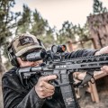 Powiększalnik do kolimatora Vortex Micro 6x zamontowany na broni