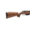 Sztucer Tikka T3x Varmint Hunter - zbliżenie na tylną część drewnianej kolby orzechowej z zamkiem