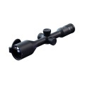 Celownik termowizyjny PARD Pantera 640 eX 50 mm LRF widok po skosie na lewy bok