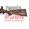 Sztucer Haenel Jäger 10 kal. 8x57 IS – zbliżenie na kolbę z rzeźbioną szyjką