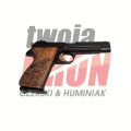 Pistolet Sig Sauer P210 125 Jahre - widok z prawej strony pod niewielkim kątem