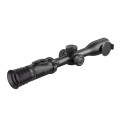 Celownik noktowizyjny noktowizor HIKMICRO Alpex PRO z uchwytem pod IR + iluminator laserowy X-hog Pro v2 940/850 nm ujęcie z boku pod skosem
