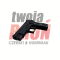 Pistolet Sig Sauer P226 kal. 9mm Para - widok od przodu pod kątem, widoczna lufa