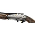 Strzelba Benelli 828U Steel BE.S.T. Limited Edition zbliżenie przedstawia prawą stronę komory zamkowej