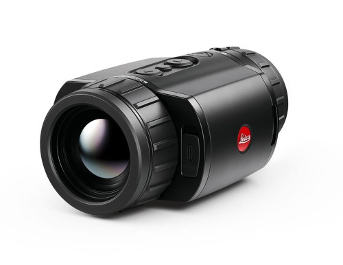 Leica Calonox 2 View - ujęcie 3/4 przód-lewo, obiektyw i przyciski
