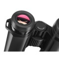 Lornetka Zeiss Victory SFL 10x30 - zbliżenie na okular z wielowarstwowymi powłokami soczewek