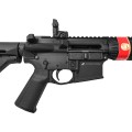 Karabin JP Enterprises JP-15 - zbliżenie na dolną komorę zamkową z bezpiecznikiem i napisem JP Enterprises