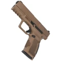 Pistolet Reximex TRX9 FDE - widok z lewej strony pod kątem z lufą skierowaną do góry