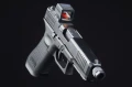 Kolimator Holosun EPS Carry MRS Red Dot Solar Panel - zamontowany na pistolecie Glock 17 Gen 5, cała broń z prawej