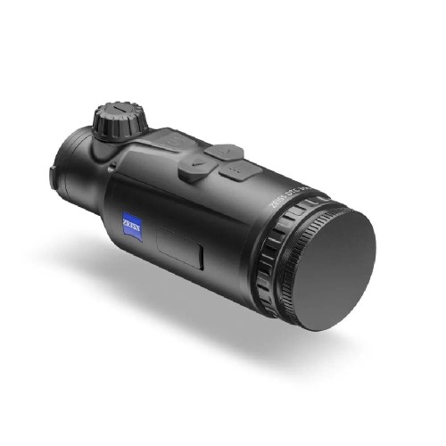 Nasadka termowizyjna Zeiss DTC 3/25 – ukośny widok nasadki termowizyjnej z osłoną obiektywu i przyciskami sterowania