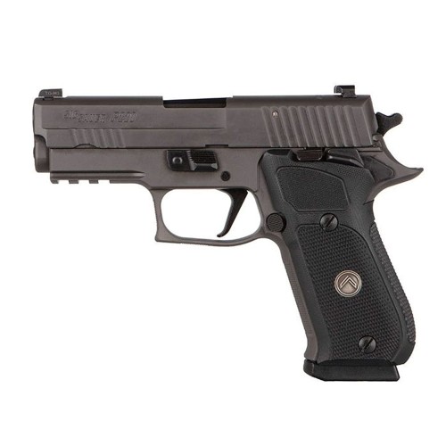 Pistolet Sig Sauer P226 Legion SAO - widok z lewej strony
