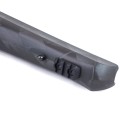 Sztucer Tikka T3x Carbon Raven - zbliżenie na koniec łoża z bolcem do pasa i wylot lufy