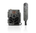 Fotopułapka Zeiss Secacam 5 z odłączoną zewnętrzną anteną LTE, obiektywem, czujnikiem ruchu PIR oraz kamuflażową obudową