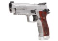 Pistolet Sig Sauer P226 X5 CLASSIC - widok z prawej strony pod kątem