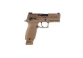 Pistolet Sig Sauer P320 M18 - widok z prawej strony pod kątem